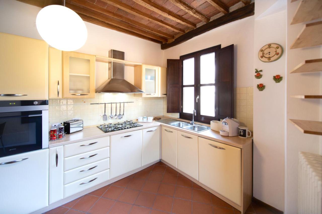 Serena Apartment, Cosy Close Center Town 卢卡 外观 照片