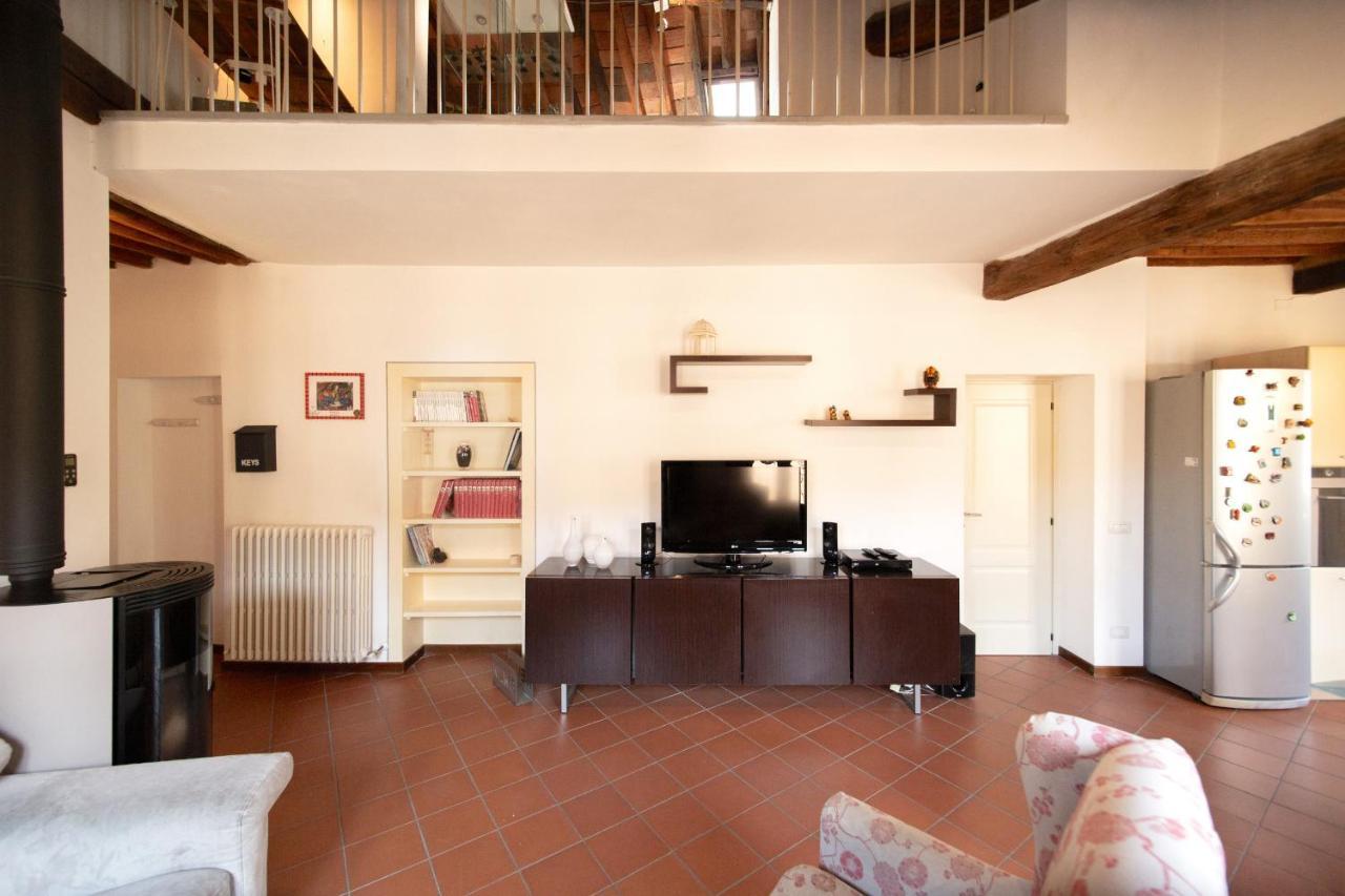 Serena Apartment, Cosy Close Center Town 卢卡 外观 照片