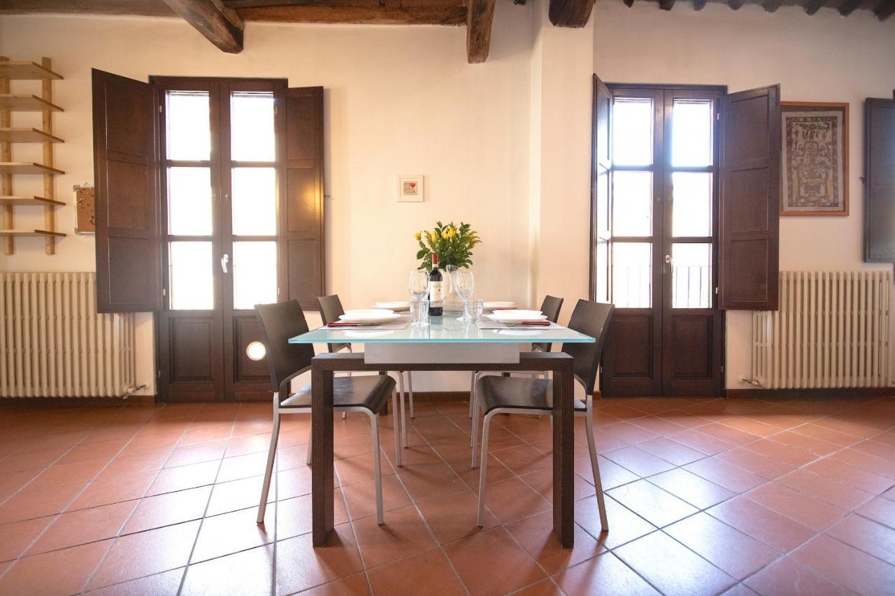 Serena Apartment, Cosy Close Center Town 卢卡 外观 照片