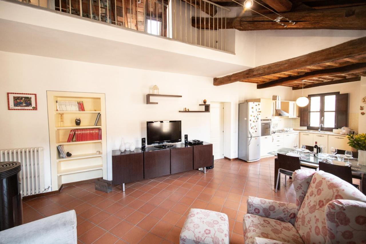 Serena Apartment, Cosy Close Center Town 卢卡 外观 照片