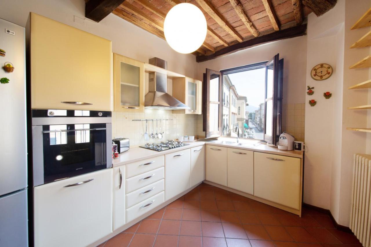 Serena Apartment, Cosy Close Center Town 卢卡 外观 照片