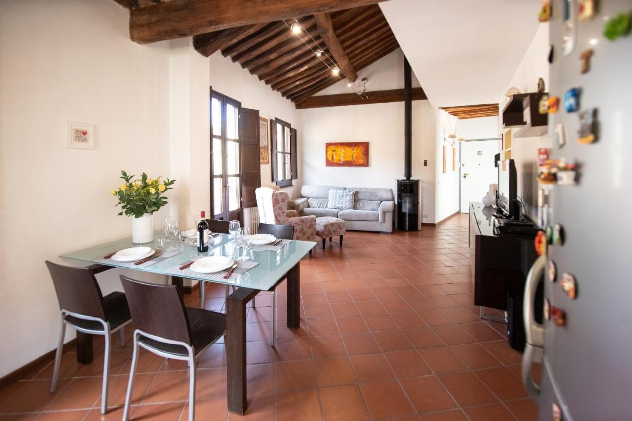 Serena Apartment, Cosy Close Center Town 卢卡 外观 照片