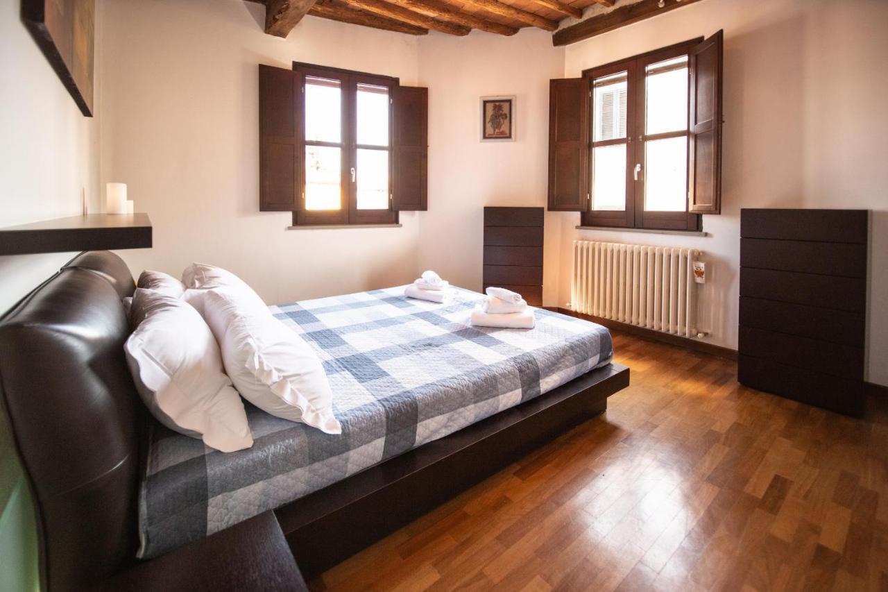 Serena Apartment, Cosy Close Center Town 卢卡 外观 照片