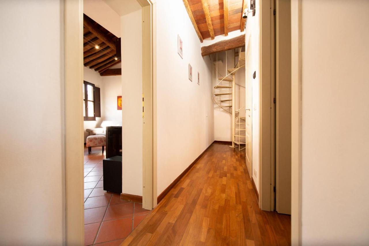 Serena Apartment, Cosy Close Center Town 卢卡 外观 照片